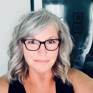Meet your Posher, Paula